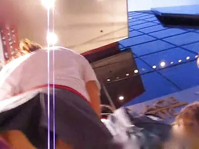 Chick ជឿថា GF ខ្មៅជាមួយ cunt ហើយត្រូវបានចងនៅក្នុងផ្ទះបាយ
