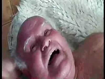 និស្សិតសាកលវិទ្យាល័យ Pettite ebony fucks ដោយមិនដឹងខ្លួន
